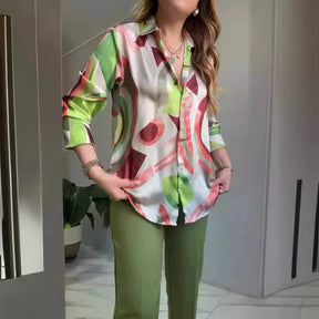 Conjunto Sálvia Élégance™ com Camisa Acetinada e Calça de Alfaiataria
