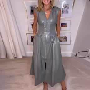 Vestido Imperium™ em Couro com Cintura Franzida Modeladora