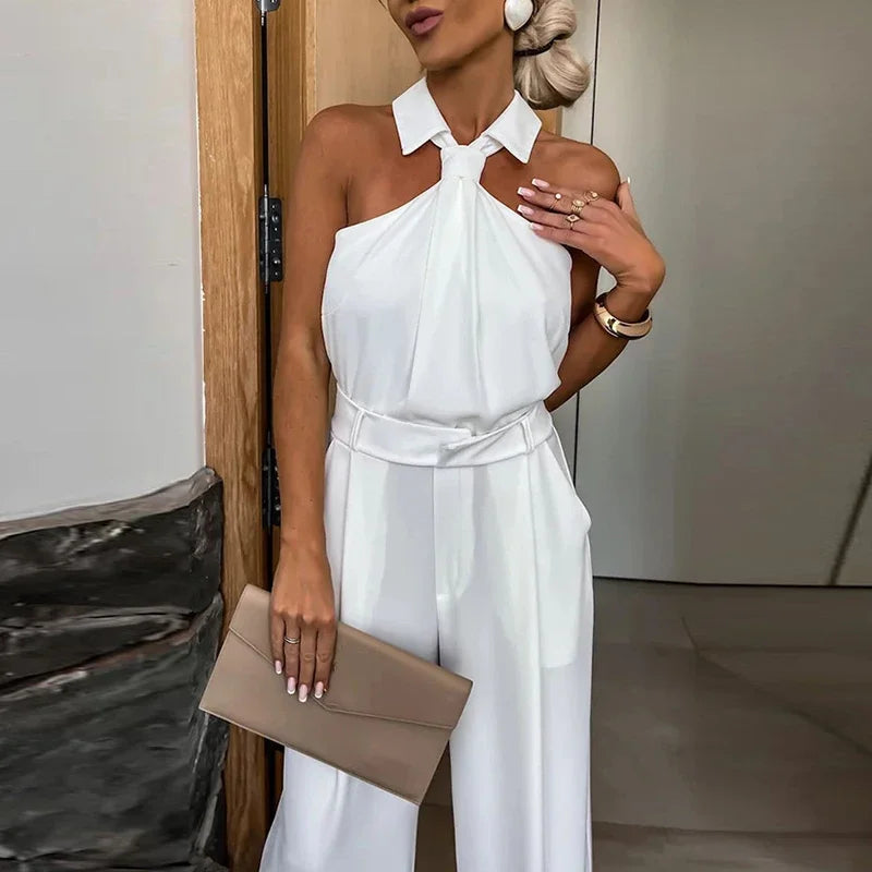 Macacão Blanc Noir™ em Tecido Acetinado com Cintura Marcada e Pantalona Longo
