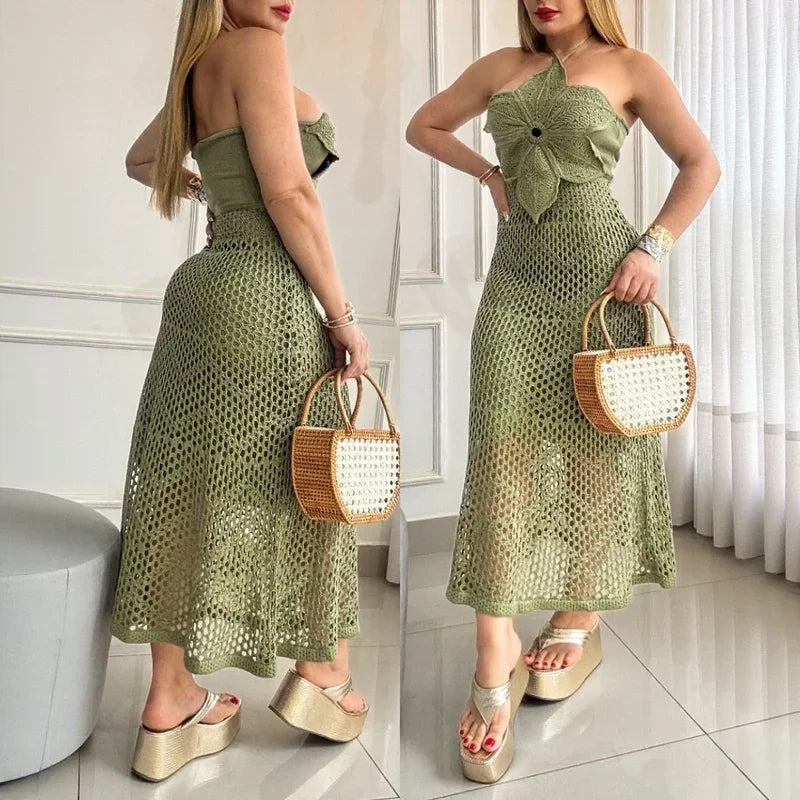 Vestido Ortiz™ em Tricô Vazado com Flor Majestosa no Busto