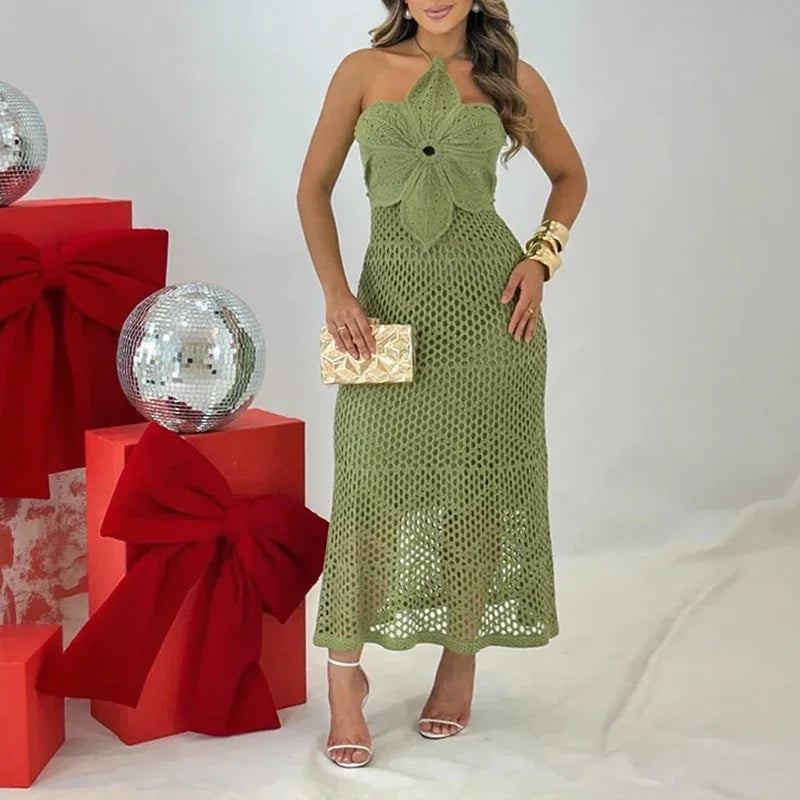 Vestido Ortiz™ em Tricô Vazado com Flor Majestosa no Busto