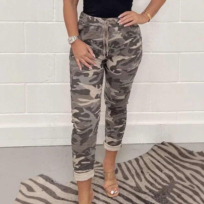 Calça Olivia Jungle™ em Moletom Confortável e Modelagem Jogger