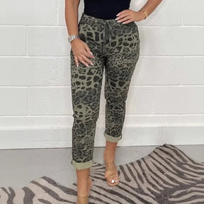 Calça Olivia Jungle™ em Moletom Confortável e Modelagem Jogger