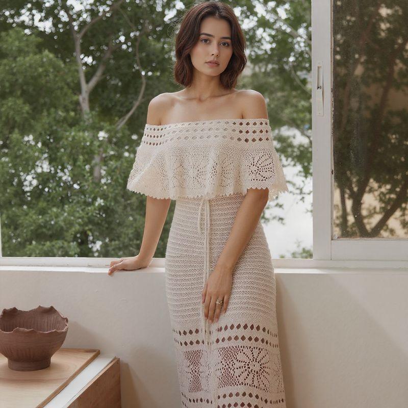 Conjunto Luar de Capri™ em Crochê com Top Ombro a Ombro e Vestido