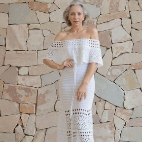 Conjunto Luar de Capri™ em Crochê com Top Ombro a Ombro e Vestido