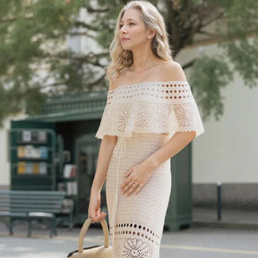 Conjunto Luar de Capri™ em Crochê com Top Ombro a Ombro e Vestido