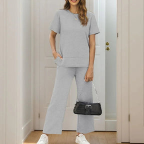 Conjunto Lounge Capri™ em Malha Premium com Calça Pantalona e Blusa Soltinha