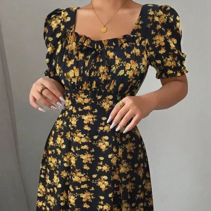 Vestido Camponesa Europeia™ em Algodão com Corte Evasê