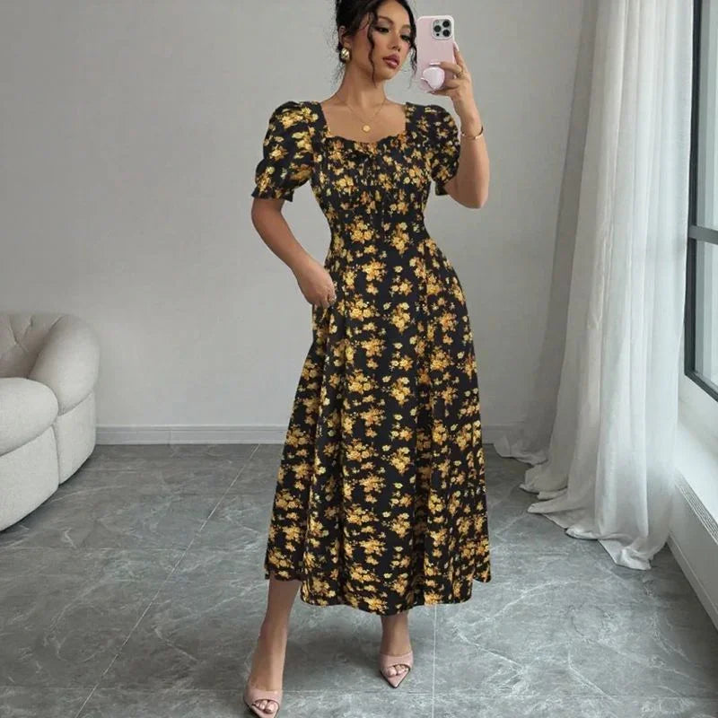 Vestido Camponesa Europeia™ em Algodão com Corte Evasê