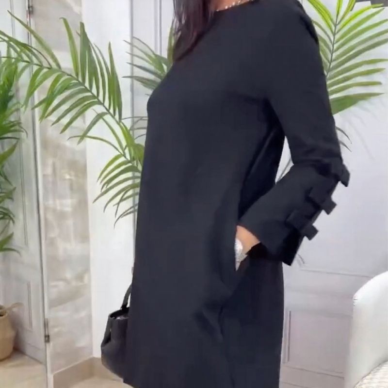 Vestido Maison Noir™ com Mangas Esculpidas e Corte de Alfaiataria